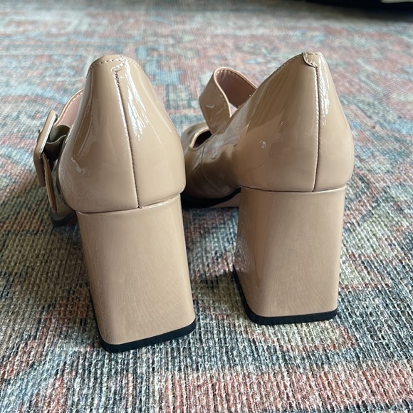 🆕 Linea Paolo BELLE Patent Leather Square Toe Mary Jane Pumps - Picture 5 of 6